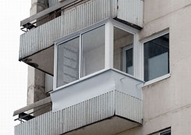Остекление балкона в домах П-44 - фото 19