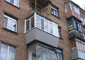 Остекление  балконов с выносом - фото 14