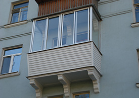 Остекление  балконов с выносом - фото 16